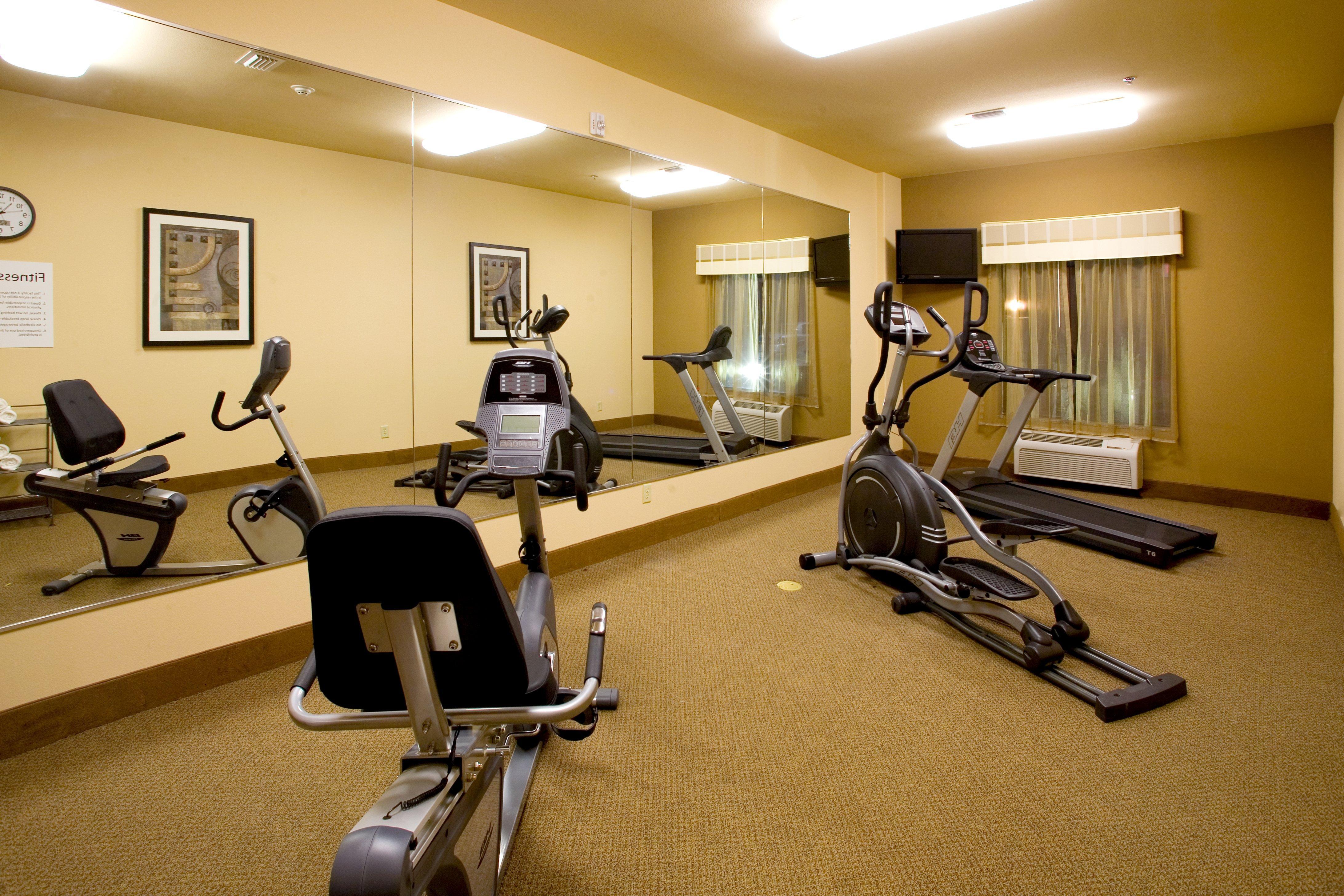 Holiday Inn Express And Suites Beeville By Ihg Экстерьер фото